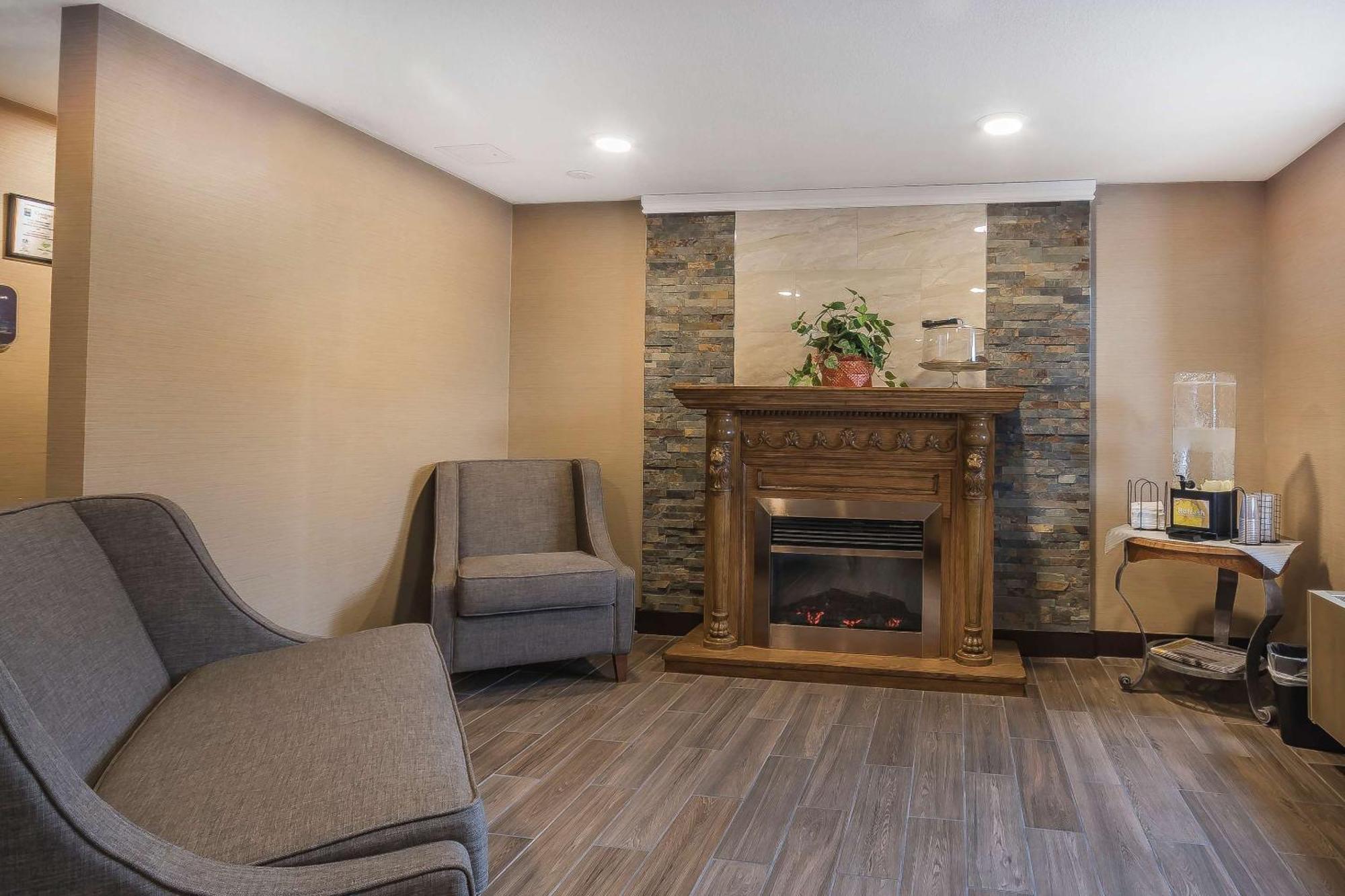 Comfort Inn Chilliwack Bagian luar foto