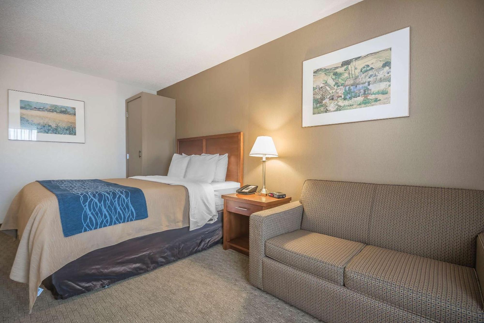 Comfort Inn Chilliwack Bagian luar foto