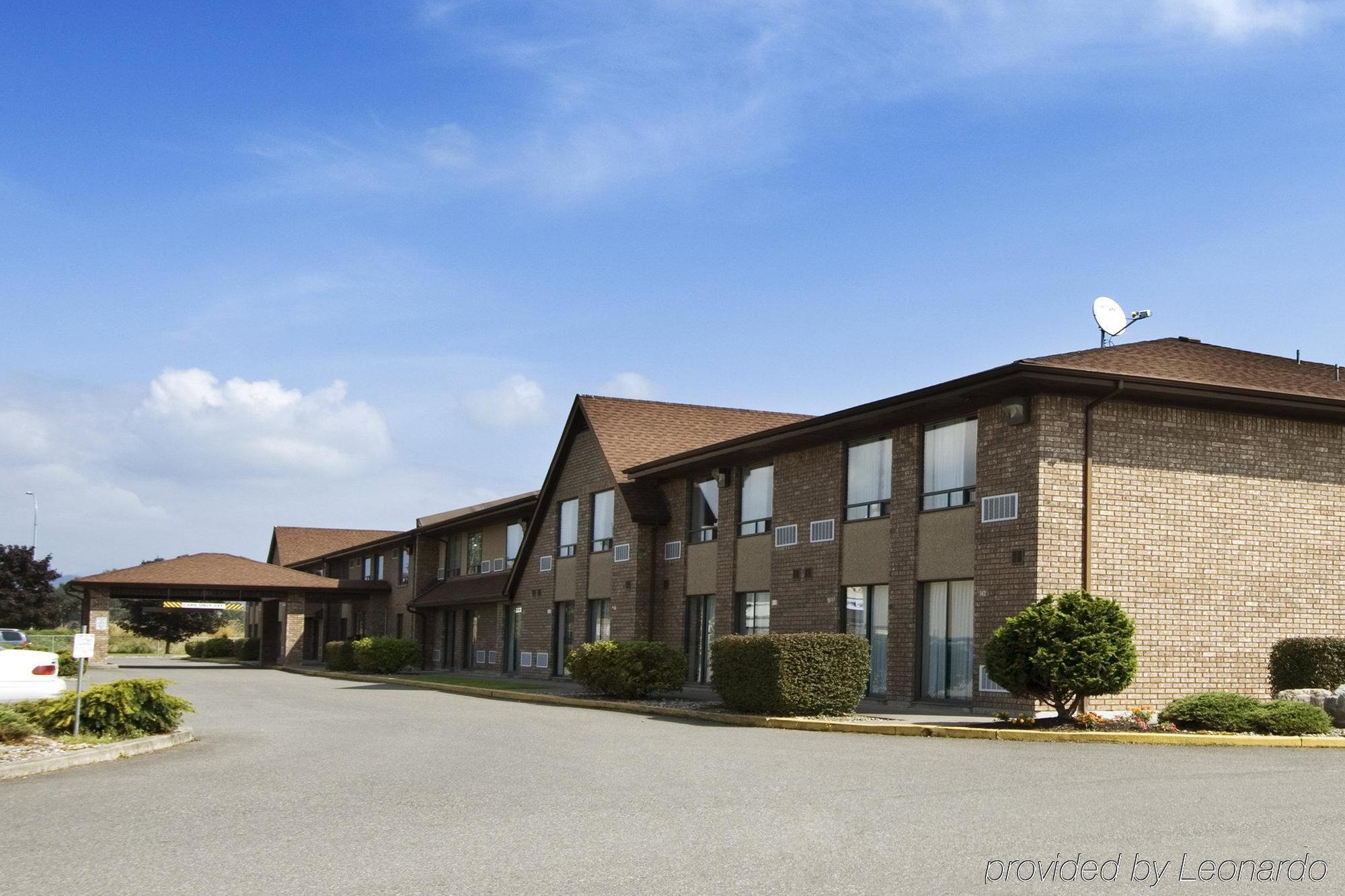 Comfort Inn Chilliwack Bagian luar foto